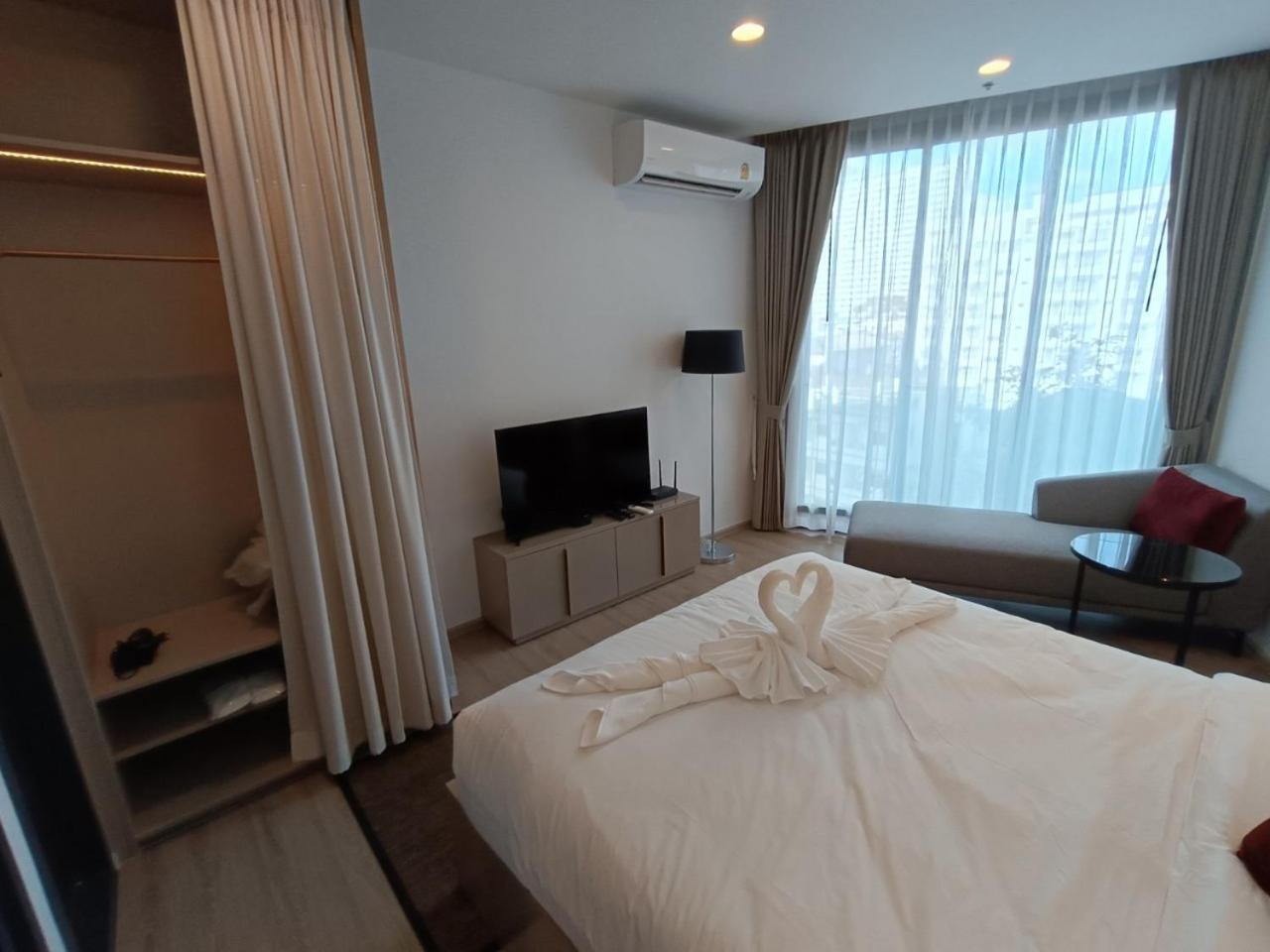 Downtown Chic Condo Rooftop Pool #En797 パッタヤー エクステリア 写真